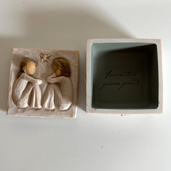 Willow Tree Friendship Keepsake Box Susan Lordi 2003 - Picture 1 of 6